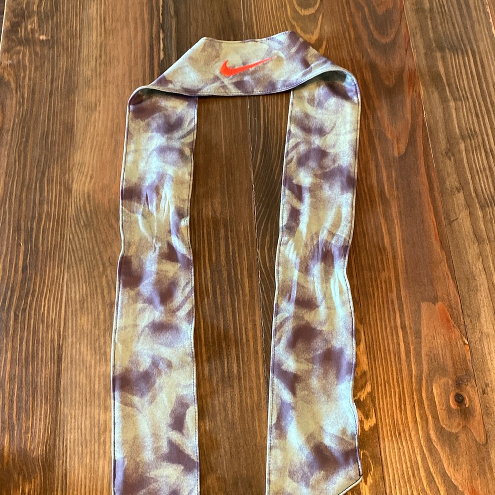 Nike head wrap bandana